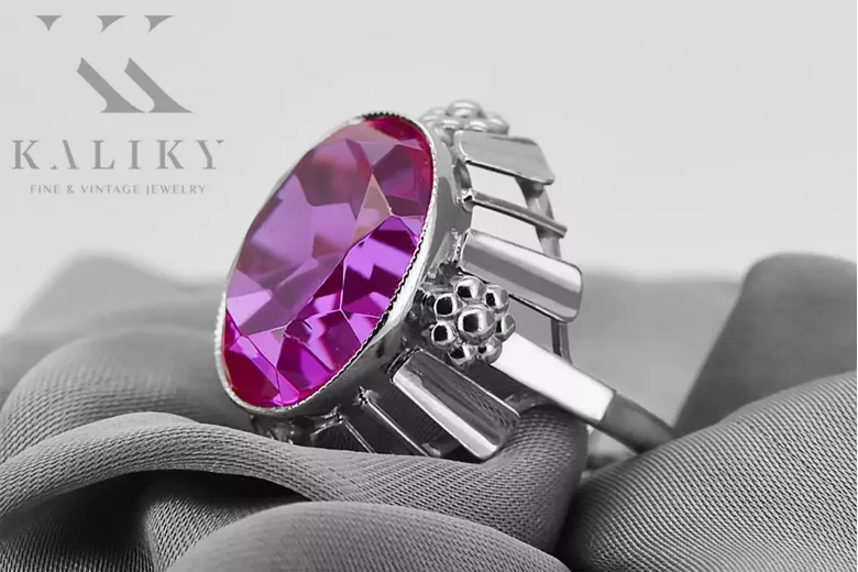 Vintage Jewlery Ring Amethyst Sterling silver 925 vrc043s